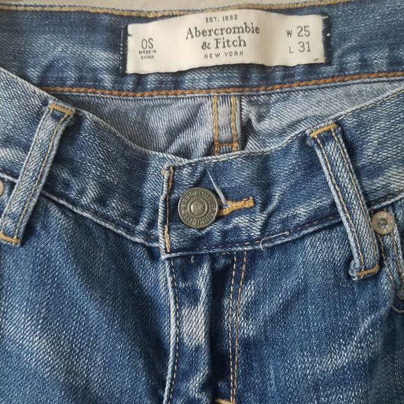 ABERCROMBIE & FITCH DISTRESSED MADISON FLARE JEANS size 25W x 31L - Picture 4 of 7